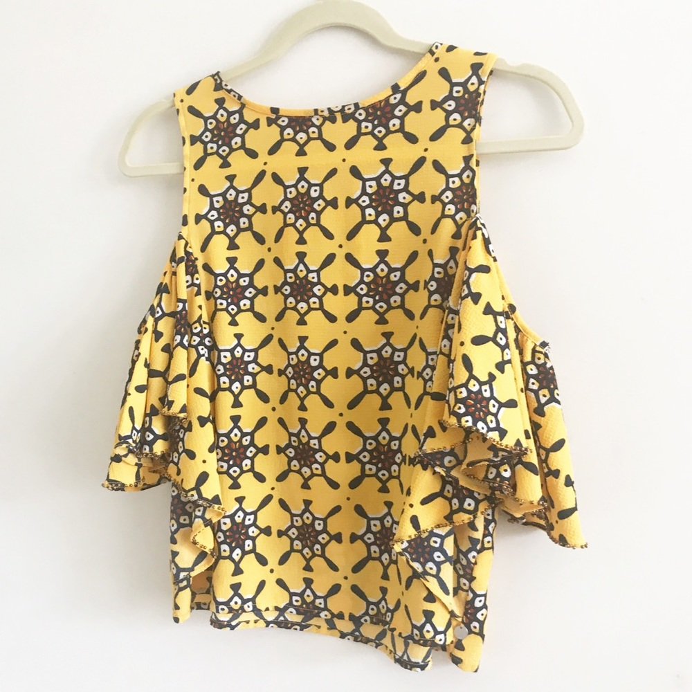 😊4/$20 Pepe Jeans Cold Shoulder Ruffle Top S